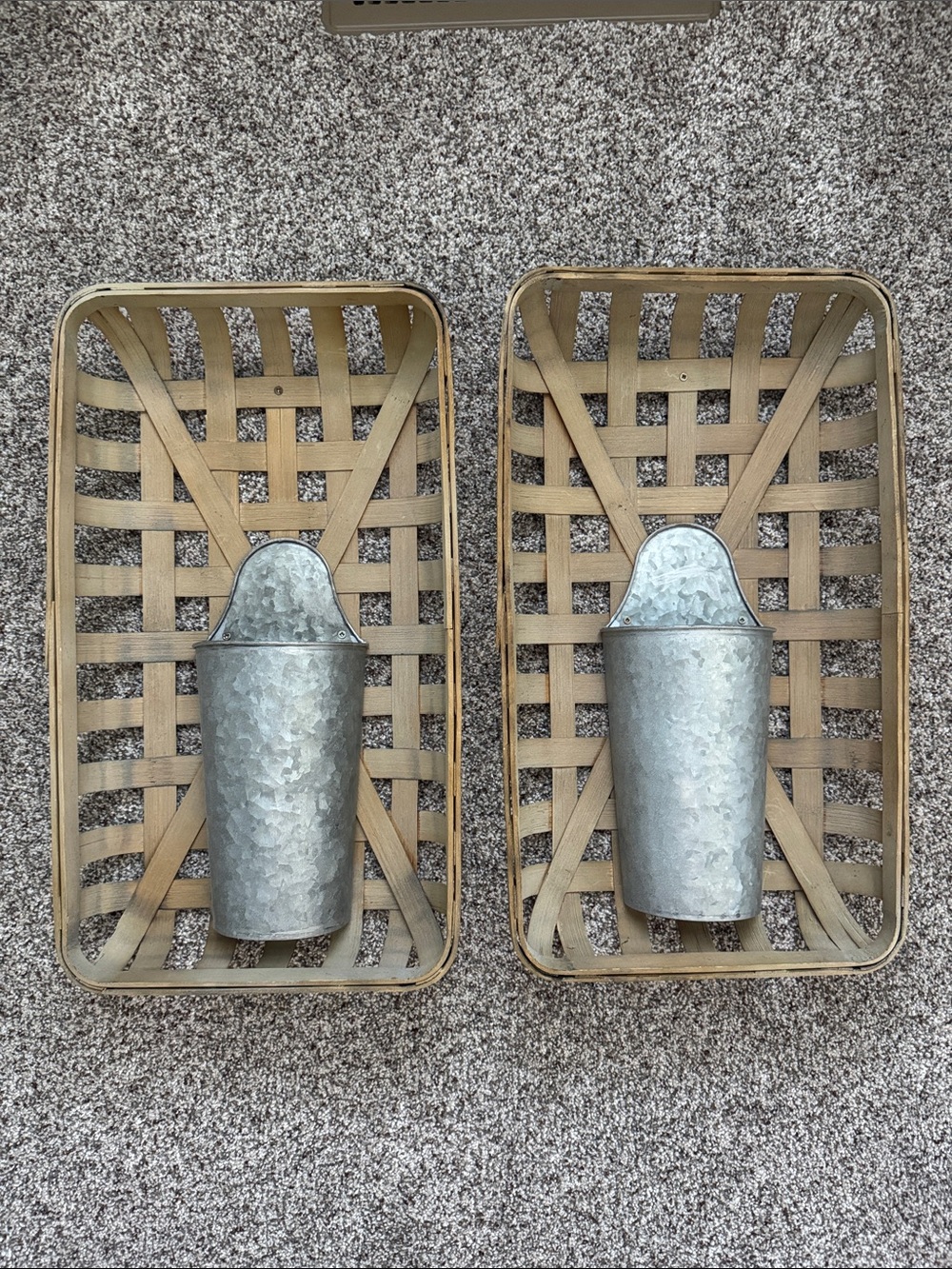 Set of 2 Hanging Tobacco Basket w/Metal Pocket